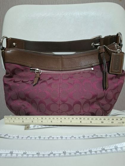 กระเป๋าสตรี