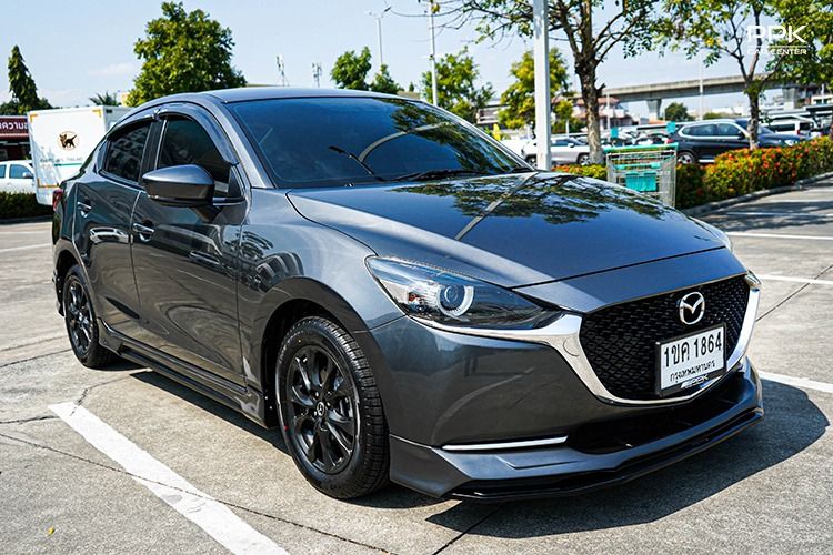 Mazda Mazda 2 2020 1.3 Skyactiv-G S Leather Sedan Sedan เบนซิน ไม่ติดแก๊ส เกียร์อัตโนมัติ เทา รูปที่ 3