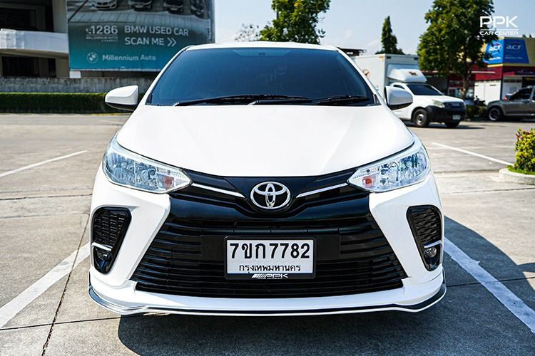 Toyota Yaris ATIV 2022 1.2 Entry Sedan เบนซิน ไม่ติดแก๊ส เกียร์อัตโนมัติ ขาว รูปที่ 3