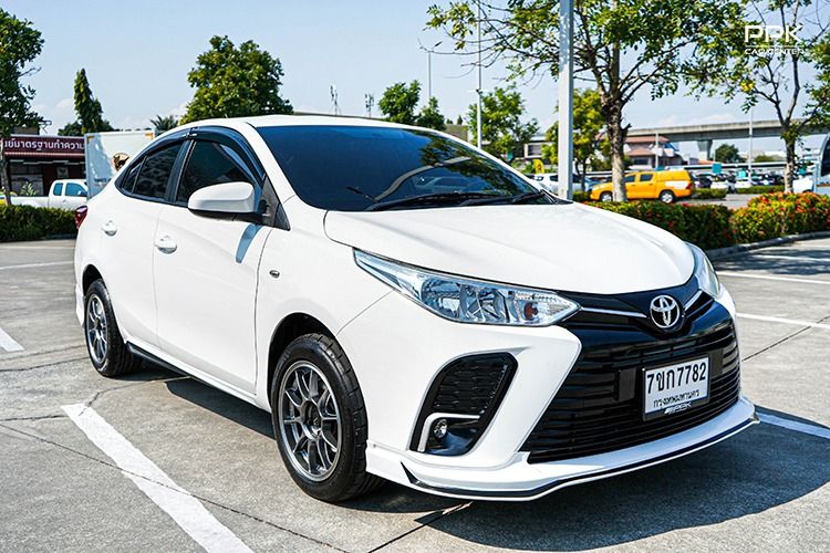 Toyota Yaris ATIV 2022 1.2 Entry Sedan เบนซิน ไม่ติดแก๊ส เกียร์อัตโนมัติ ขาว รูปที่ 4