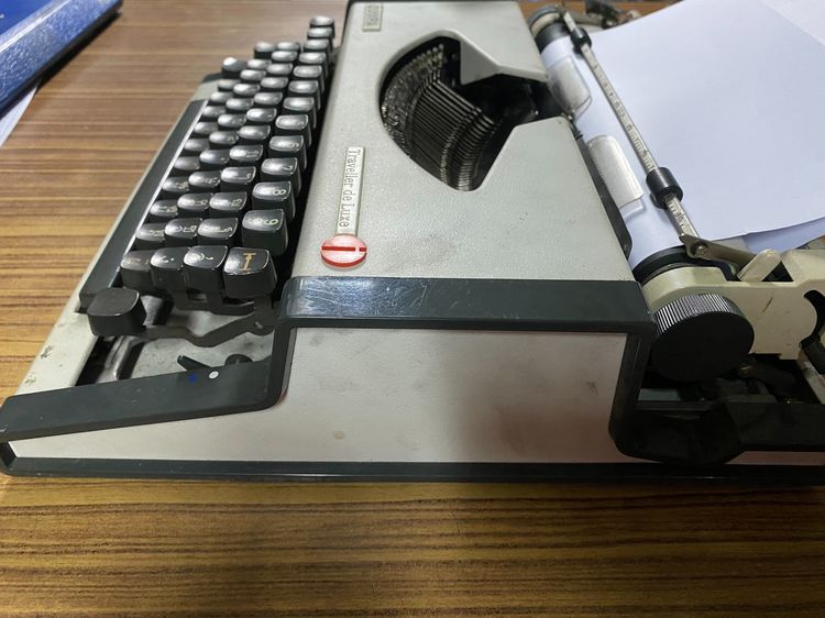 พิมพ์ดีดกระเป๋าหิ้ว OLYMPIA สภาพดียังใช้งานได้ดี รูปที่ 3