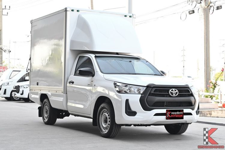 รถ Toyota Hilux Revo 2.4 Entry สี ขาว