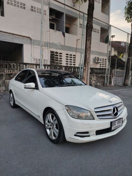 Mercedes-Benz C-Class 2011 C200 CGI Sedan เบนซิน ไม่ติดแก๊ส เกียร์อัตโนมัติ ขาว รูปที่ 3