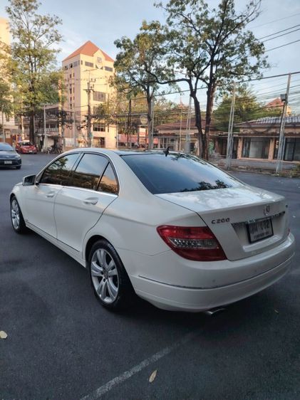 Mercedes-Benz C-Class 2011 C200 CGI Sedan เบนซิน ไม่ติดแก๊ส เกียร์อัตโนมัติ ขาว รูปที่ 2