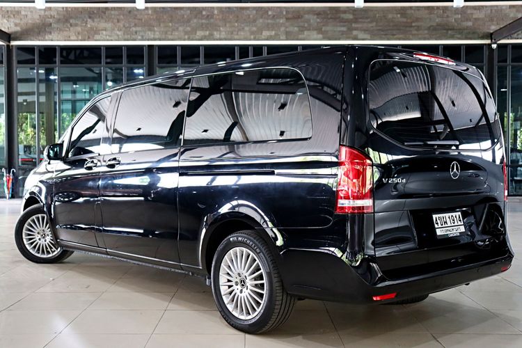 Mercedes-Benz V-Class 2021 V250 Van ดีเซล ไม่ติดแก๊ส เกียร์อัตโนมัติ ดำ รูปที่ 4
