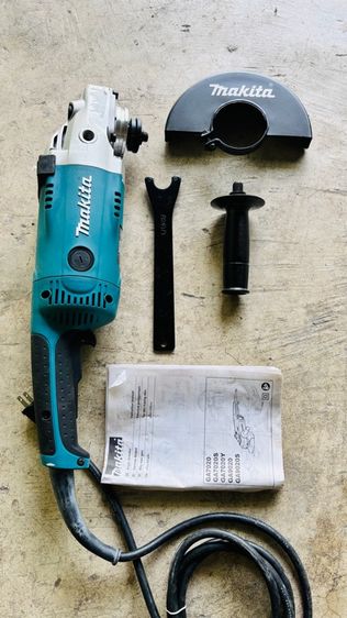เครื่องเจียไฟฟ้า 7 นิ้ว MAKITA รุ่น GA-7020  รูปที่ 2
