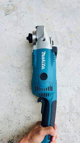 เครื่องเจียไฟฟ้า 7 นิ้ว MAKITA รุ่น GA-7020  รูปที่ 6