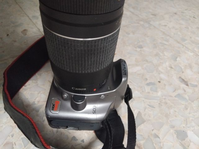 ขายชุดกล้อง Canon EOS 450D รุ่น REBEL XS กับ XSi พร้อมเลนส์ 2 ตัวและอุปกรณ์ที่ชาร์จแบตเตอรี่ แท่นชาร์จ แบต3ก้อน สายคล้องคอ ใช้น้อยมาก รูปที่ 2