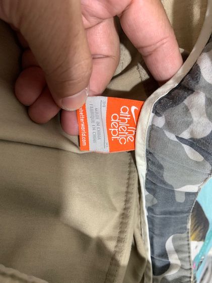 กางเกง NIKE แท้ 💯 size XL วัดจริงเอว 32-36 ใส่ได้ มีสายปรับขนาด ยาว 40 ปลายขา 7.2 นิ้ว สภาพดีมาก ทรงสวย ตัดเย็บดีมาก หายากน่าสะสมครับ รูปที่ 9