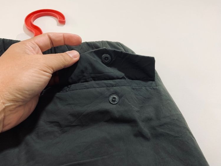 กางเกง UNIQLO แท้ 💯 size S วัดจริงเอว 27-32 ใส่ได้ ผ้ายืดหยุ่นดีมาก สีเขียวทหาร ปรับขนาดได้  ยาว 39.5 ปลายขา 7 นิ้ว สภาพดีมาก ทรงสวย รูปที่ 8