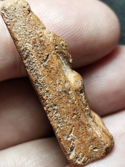 พระนางพญาเนื้อดินพิษณุโลกครับ รูปที่ 16