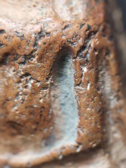 พระนางพญาเนื้อดินพิษณุโลกครับ รูปที่ 9