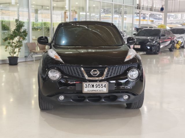 Nissan Juke 2014 1.6 V Sedan เบนซิน ไม่ติดแก๊ส เกียร์อัตโนมัติ ดำ รูปที่ 2