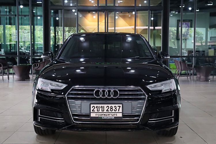 Audi Audi A4  2016 2.0 Sedan เบนซิน ไม่ติดแก๊ส เกียร์อัตโนมัติ ดำ รูปที่ 2