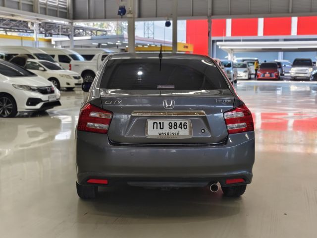 Honda City 2013 1.5 V Sedan เบนซิน ไม่ติดแก๊ส เกียร์อัตโนมัติ เทา รูปที่ 4