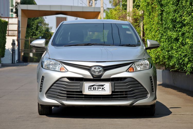 Toyota Vios 2021 1.5 Entry Sedan เบนซิน ไม่ติดแก๊ส เกียร์อัตโนมัติ เทา รูปที่ 3