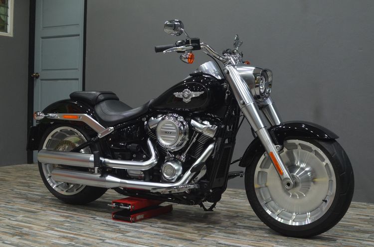Harley Fat Boy ปี 2018 สีดำ ไมล์น้อย 900 กม.