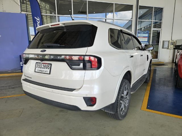Ford Everest 2022 2.0 Titanium Plus Utility-car ดีเซล ไม่ติดแก๊ส เกียร์อัตโนมัติ ขาว รูปที่ 2