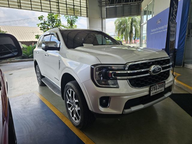 Ford Everest 2022 2.0 Titanium Plus Utility-car ดีเซล ไม่ติดแก๊ส เกียร์อัตโนมัติ ขาว รูปที่ 4