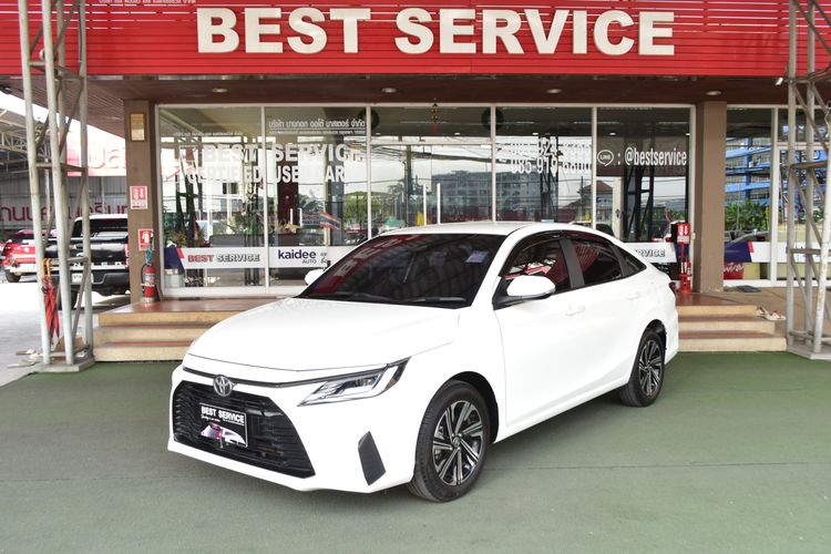 Toyota Yaris ATIV 2023 1.2 Smart Sedan เบนซิน ไม่ติดแก๊ส เกียร์อัตโนมัติ ขาว