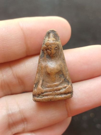 พระผงสุพรรณหน้าแก่