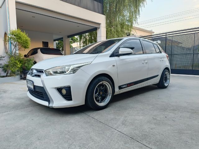 Toyota Yaris 2015 1.2 E Sedan เบนซิน ไม่ติดแก๊ส เกียร์อัตโนมัติ ขาว
