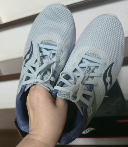 รองเท้า Saucony 
 รูปที่ 2