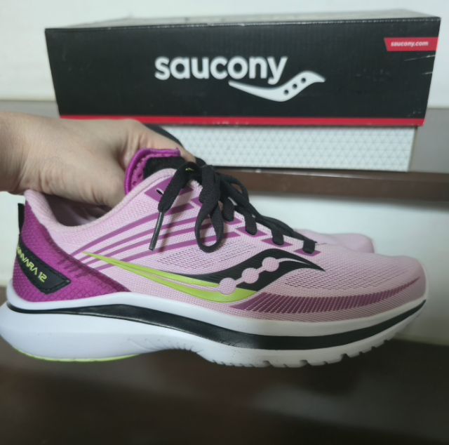 รองเท้า Saucony 
USA  รูปที่ 13