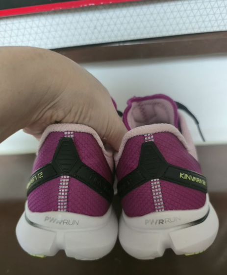 รองเท้า Saucony 
USA  รูปที่ 7