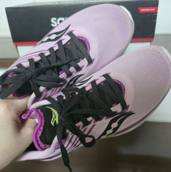 รองเท้า Saucony 
USA  รูปที่ 6