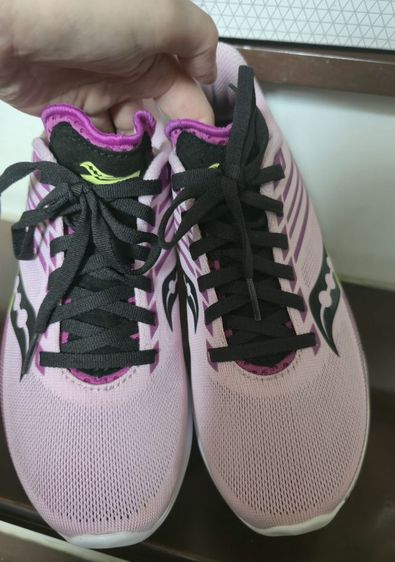 รองเท้า Saucony 
USA  รูปที่ 3