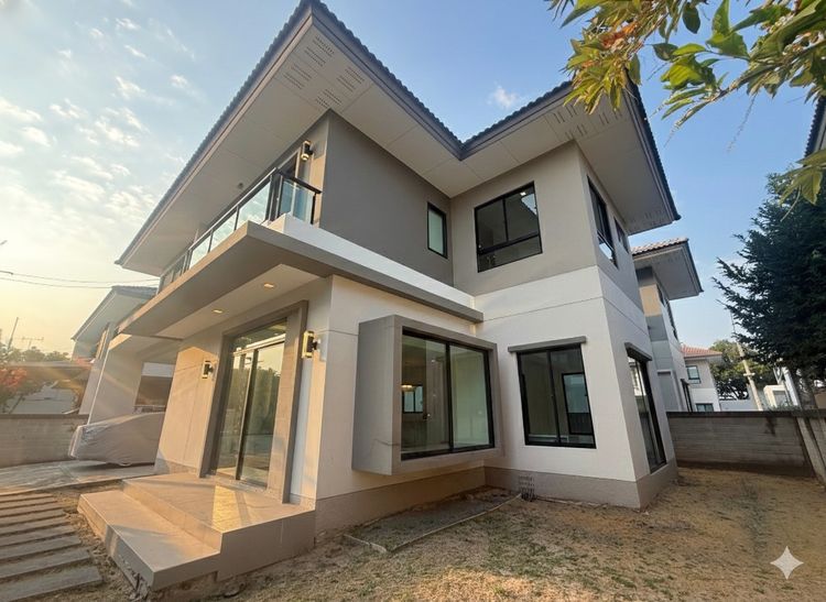 อื่นๆ มีบางส่วน 2028 บ้านสุดหรู CASA GRAND สุขาภิบาล 5 บ้านใหม่ บ้านเดี่ยว 2 ชั้น บิ้วอินสไตล์โมเดิร์น 4 นอน 3 ห้องน้ำ 9.49  รูปที่ 3