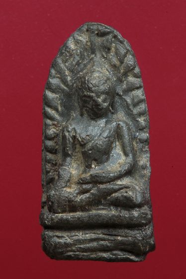 พระรอดลำพูนสวยๆค่ะเก่าค่ะ