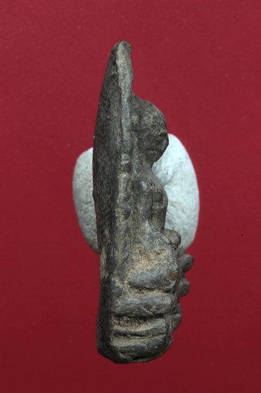 พระรอดลำพูนสวยๆค่ะเก่าค่ะ รูปที่ 3