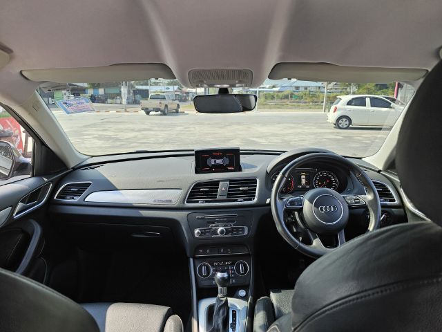 Audi Audi Q3  2018 2.0 TFSI Quattro 4WD Utility-car เบนซิน ไม่ติดแก๊ส เกียร์อัตโนมัติ ดำ รูปที่ 2