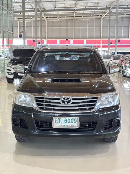 Toyota Hilux Vigo Champ 2011 Smart Cab 2.5 E Pickup ดีเซล เกียร์ธรรมดา ดำ รูปที่ 2