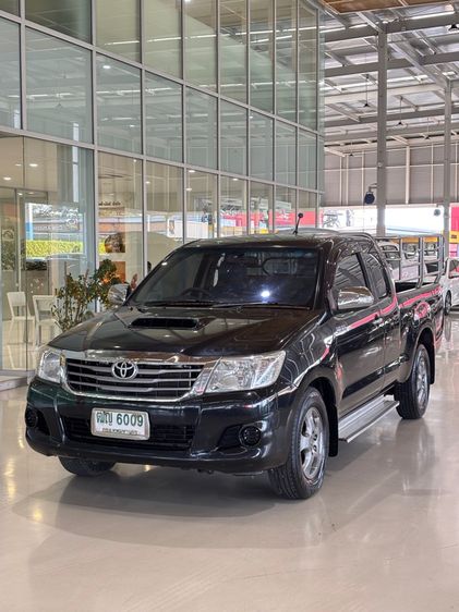 รถ Toyota Hilux Vigo Champ Smart Cab 2.5 E สี ดำ