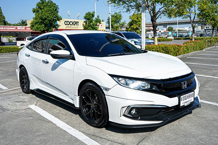 รถ Honda Civic 1.8 EL i-VTEC สี ขาว