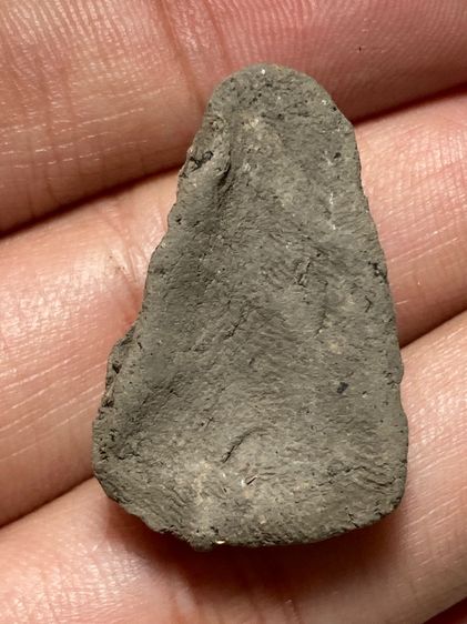 พระปิดตาเนื้อผงเก่า รูปที่ 2