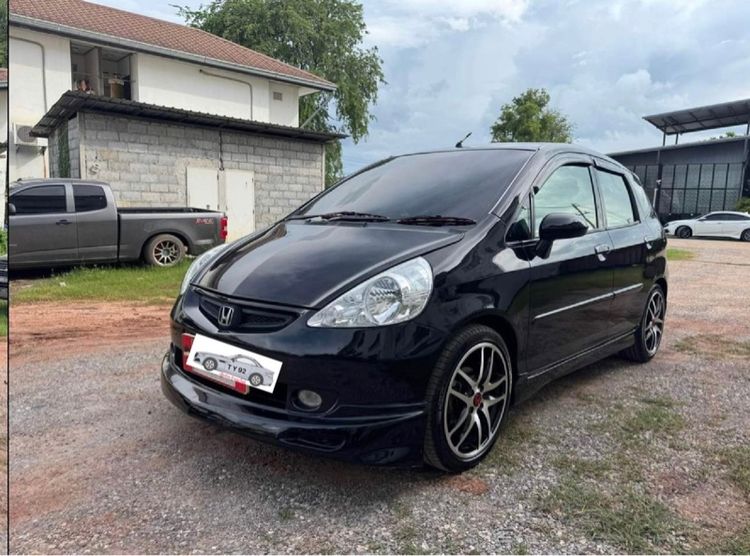 รถ Honda Jazz 1.5 E-V VTEC สี ดำ