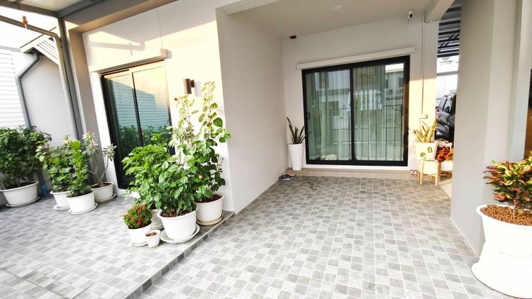 Ananda Development ไม่มี 2024 ขายบ้านแฝด Scandinavian สภาพใหม่ อันดา ราชพฤกษ์-แจ้งวัฒนะ ติดถนนใหญ่ ใกล้ด่วนศรีสมาน แต่งหรูอยู่น้อย 4 จอด คุ้มกว่าซื้อบ้านใหม่ เพียง 6.68ล รูปที่ 3