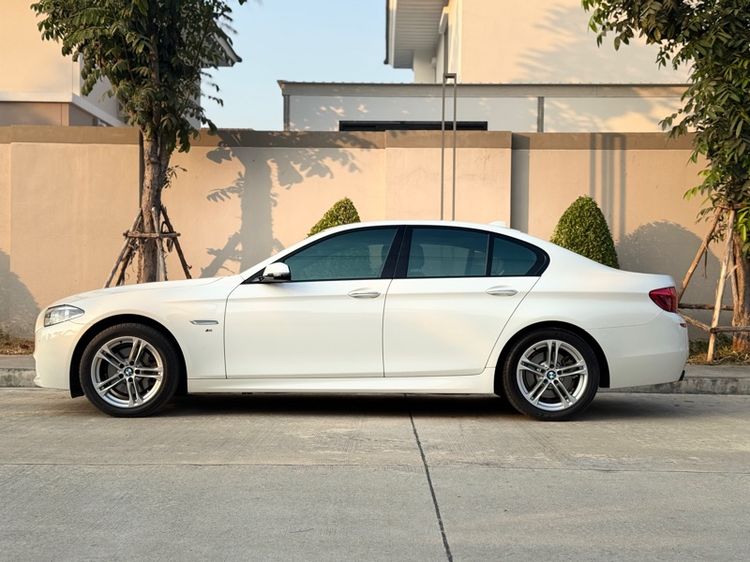 BMW Series 5 2014 520d Sedan ดีเซล ไม่ติดแก๊ส เกียร์อัตโนมัติ ขาว รูปที่ 4