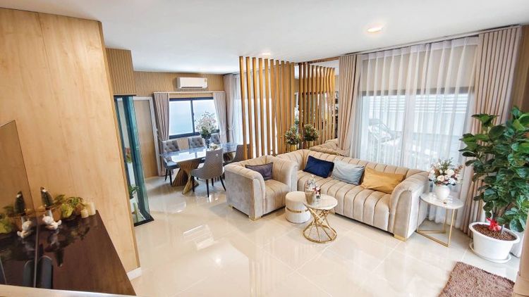 Ananda Development ไม่มี 2024 ใช่ 🏠ขายบ้านแฝด สไตล์​สแกนดิเนเวีย​ อันดา ราชพฤกษ์​แจ้งวัฒนะ​ 
พท.44 ตรว. พื้นที่​ใช้สอย 155 ตรว. 3 จอด 3 ห้อง​นอน,1 ห้องอเนกประสงค์, 3 ห้อง​น้ำ​ 🧧แต่งหรู​อยู่​น้อย สภาพ​บ้านนางฟ้า​  🎀คุ้มกว่าซื้อบ้าน​ใหม่ พร้อม​​อยู่​  เพียง​ 6.68 ล้าน   รูปที่ 3