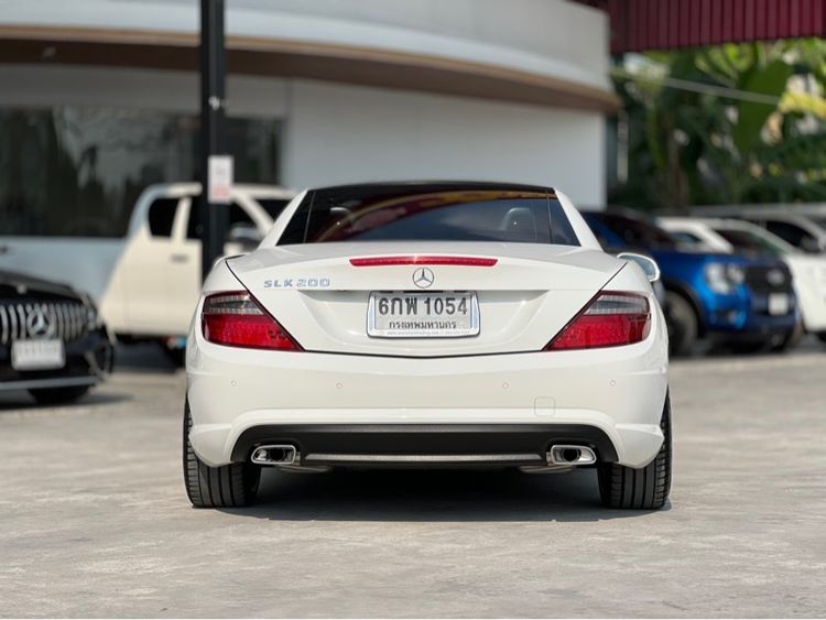 Mercedes-Benz SLK-Class 2014 SLK200 Kompressor AMG Sedan เบนซิน ไม่ติดแก๊ส เกียร์อัตโนมัติ ขาว รูปที่ 4