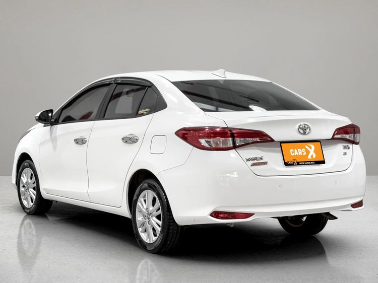 Toyota Yaris ATIV 2017 1.2 G Sedan เบนซิน ไม่ติดแก๊ส เกียร์อัตโนมัติ ขาว รูปที่ 4