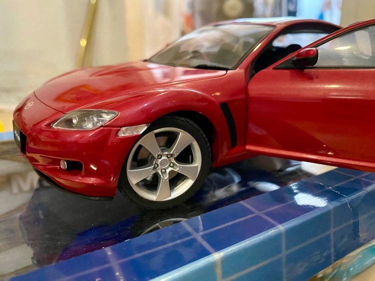 โมเดลรถสะสม Rx8 แดงมุก scale 1 ต่อ 18 สวยสะสม