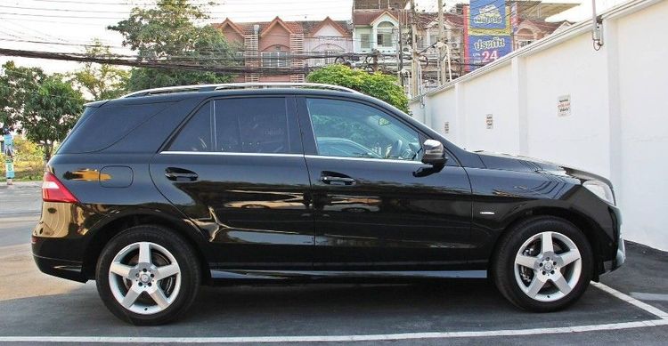 Mercedes-Benz ML-Class 2012 ML250 CDI AMG Utility-car ดีเซล เกียร์อัตโนมัติ ดำ รูปที่ 4