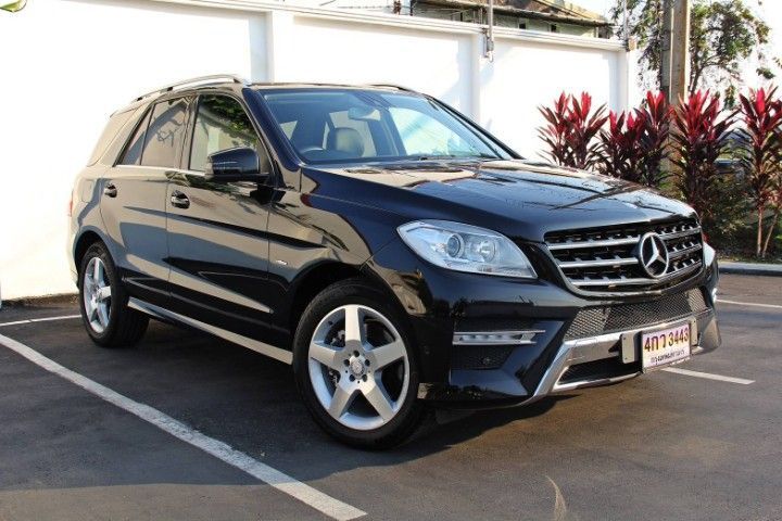 Mercedes-Benz ML-Class 2012 ML250 CDI AMG Utility-car ดีเซล เกียร์อัตโนมัติ ดำ รูปที่ 2