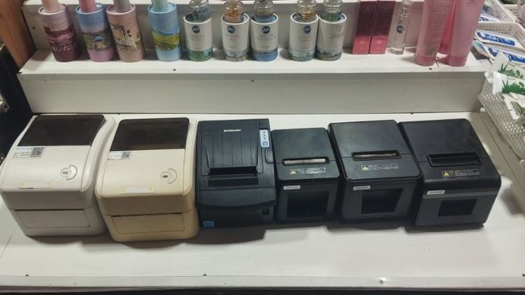 พริ้นเตอร์แบบหมึก อื่นๆ ขายเหมาด่วนเครื่องปริ้นสติกเกอร์บาร์โค้ด2เครื่องและปริ้นใบเสร็จ จำนวน4เครื่อง