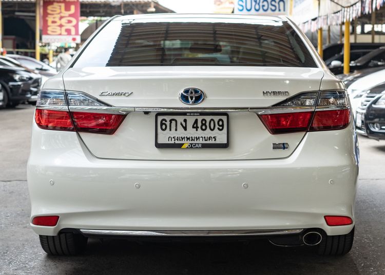 Toyota Camry 2017 2.5 HV Sedan ไฮบริด ไม่ติดแก๊ส เกียร์อัตโนมัติ ขาว รูปที่ 4